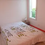 Maison Spacieuse Avec Piscine, Tennis Et Terrasse, Parking Privé à - Fr-1-387-163 Villa