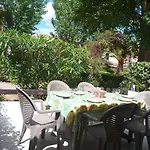 Maison Spacieuse Avec Piscine, Tennis Et Terrasse, Parking Privé à - Fr-1-387-163 * Marseillan (Herault)