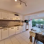 Maison Spacieuse Avec Piscine, Tennis Et Terrasse, Parking Privé à - Fr-1-387-163 Villa Marseillan (Herault)
