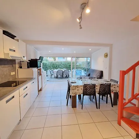 Villa Maison Spacieuse Avec Piscine, Tennis Et Terrasse, Parking Prive A - Fr-1-387-163