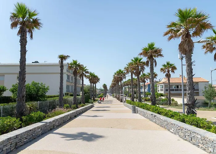 Maison Spacieuse Avec Piscine, Tennis Et Terrasse, Parking Prive A - Fr-1-387-163 * Marseillan (Herault)